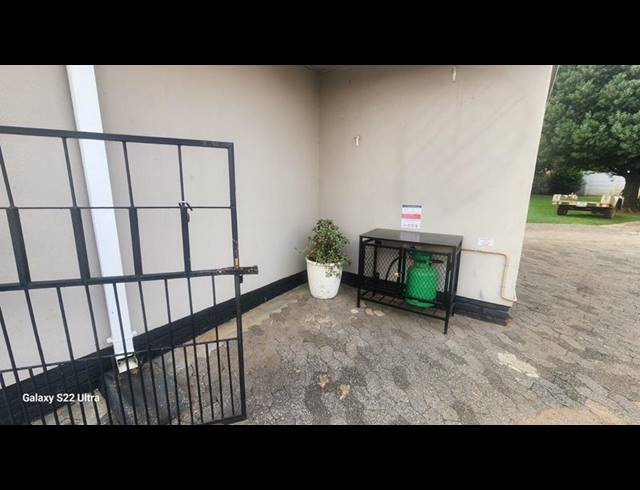 3 BEDROOM PROPERTY TO RENT IN GREENHILLS